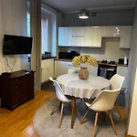 Apartment Dobra Z Parkingiem, Wifi, Self-check In, Galeria Handlowa *