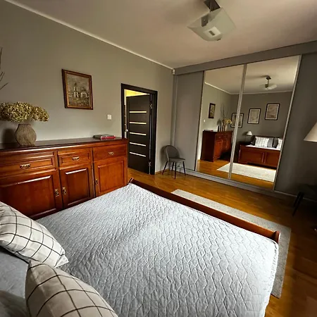 Apartmán Dobra Z Parkingiem, Wifi, Self-check In, Galeria Handlowa