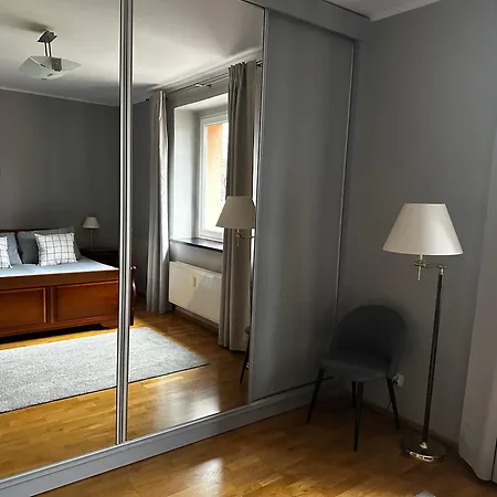 Dobra Z Parkingiem, Wifi, Self-check In, Galeria Handlowa * Katowice