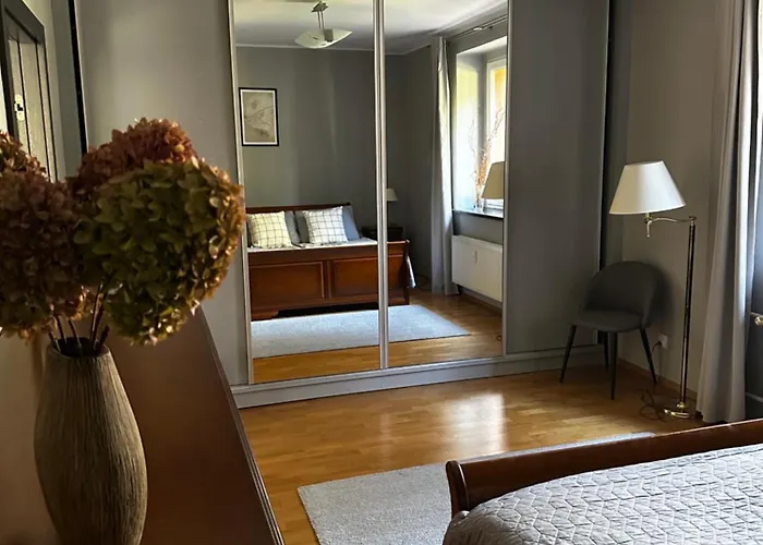 Dobra Z Parkingiem, Wifi, Self-check In, Galeria Handlowa * Katowice